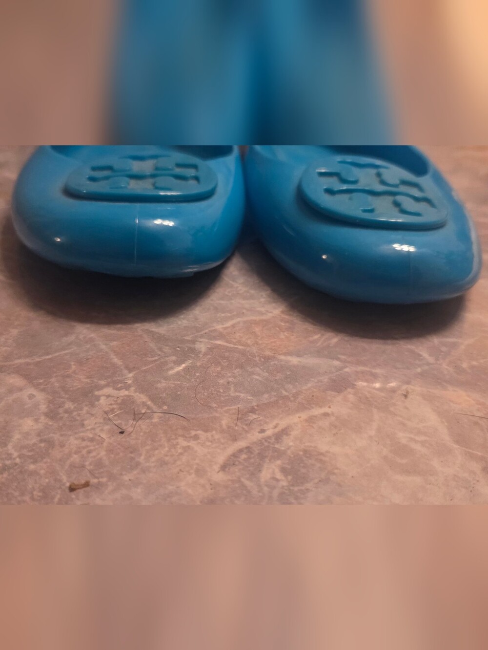 Tory Burch Bright Blue Logo Jelly Flats - Picture 2 of 6